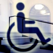 Hinweis für gehbehinderte Personen und Rollstuhlfahrer